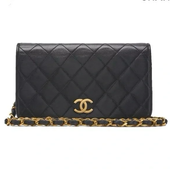 Authentic CHANEL 1988 Vintage classic flap black lambskin leather 24k gold bag - Picture 1 of 13